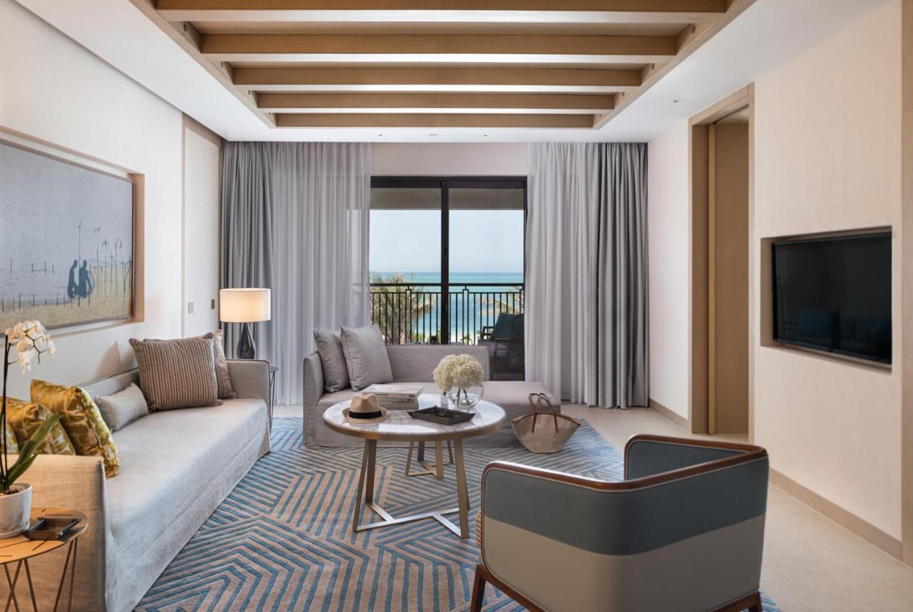 Jumeirah Gulf Of Bahrain マナーマ エクステリア 写真 Living room