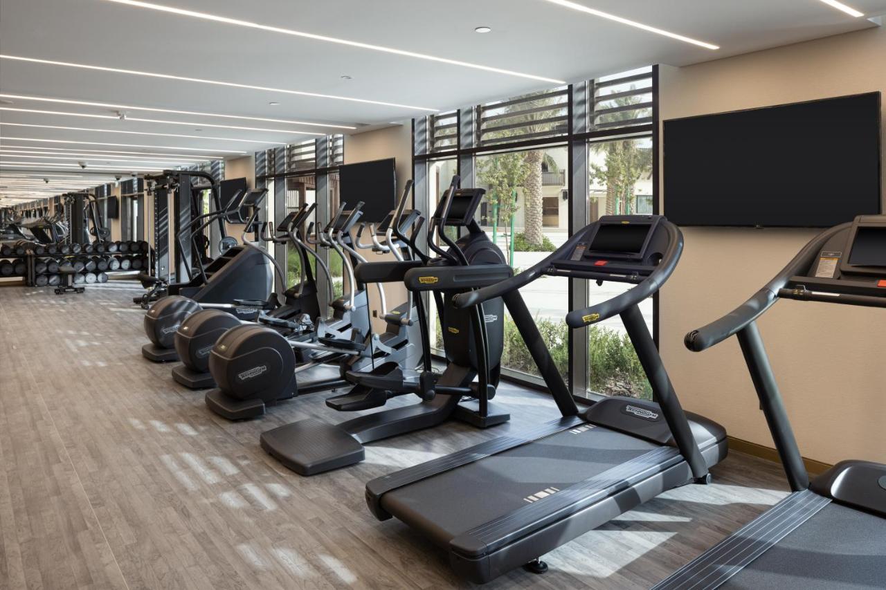 Jumeirah Gulf Of Bahrain マナーマ エクステリア 写真 A typical gym