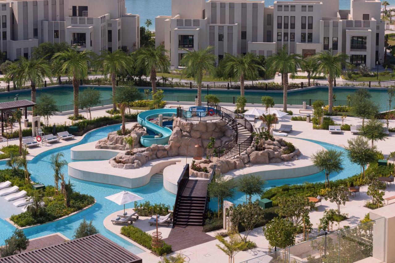 Jumeirah Gulf Of Bahrain マナーマ エクステリア 写真 The Water Park at the Atlantis Paradise Island